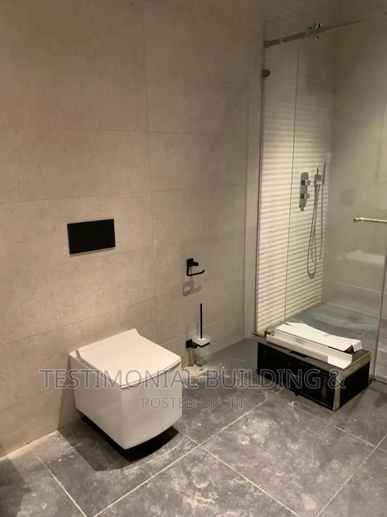 5bdrm House in Testimonial Building, East Legon for sale