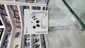 Xbox Core Controller Robot White