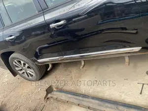 Land Cruiser V8 Side Steps Available