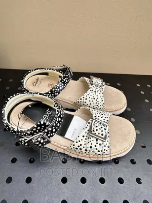 Black White Dotted Clark’S Sandals