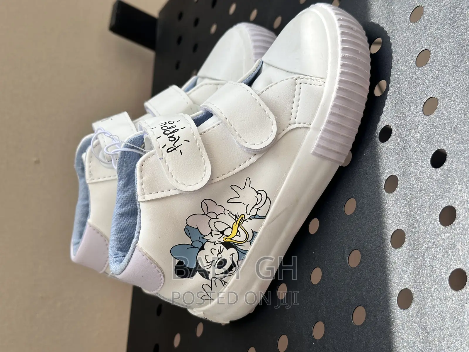 White Minnie Mouse Girls Sneakers