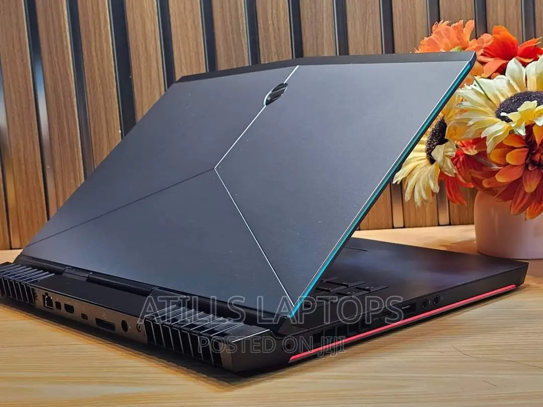 Laptop Dell Alienware 15 R3 16GB Intel Core I7 SSHD+SSD 1.5T
