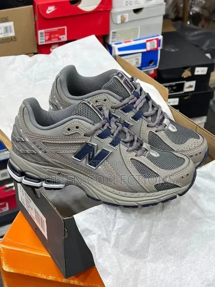 New Balance 1906