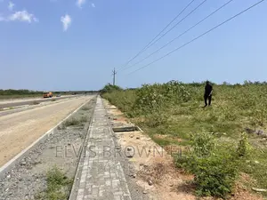 Roadside Land for Sale at West Trasacco Zoomlion NMIADJORN