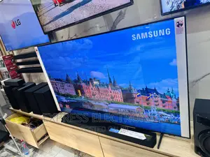 Max View Uhd Smart Samsung 85”Cu8000 Tv