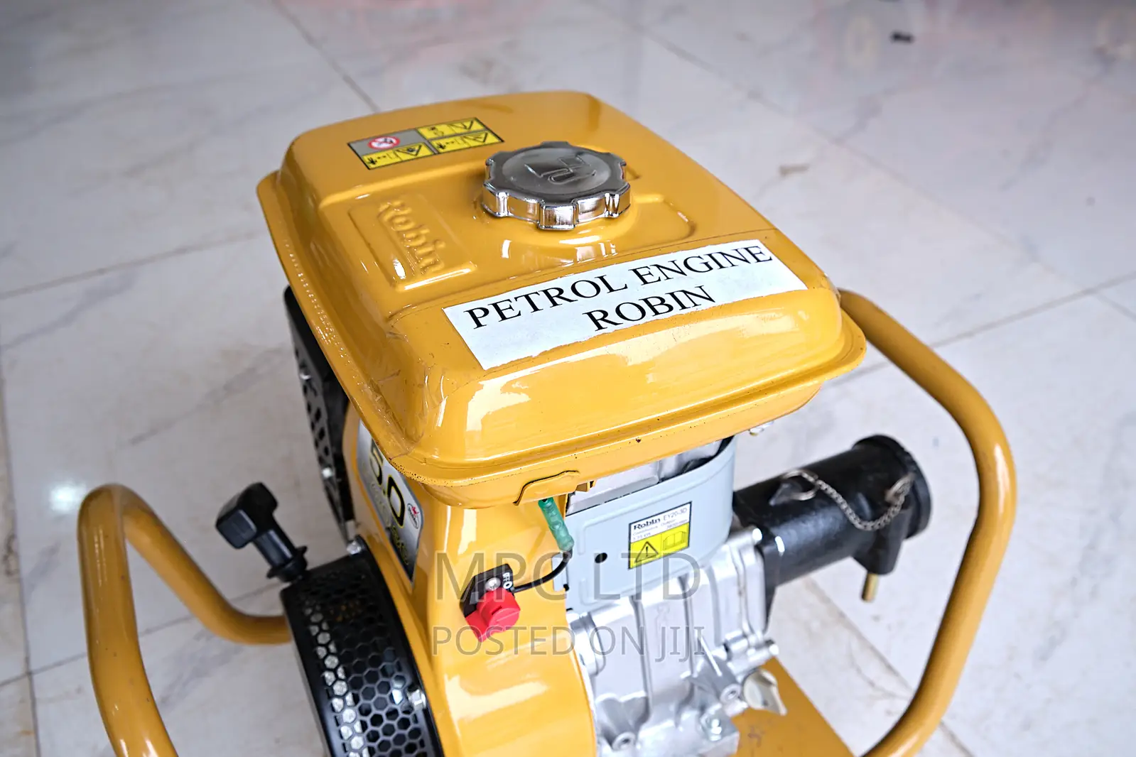 Concrete Vibrator (Robin Engine)