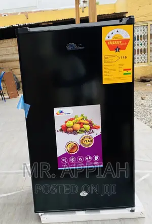 High Quality Rainbow1 Door Electric Table Top Fridge(Black)