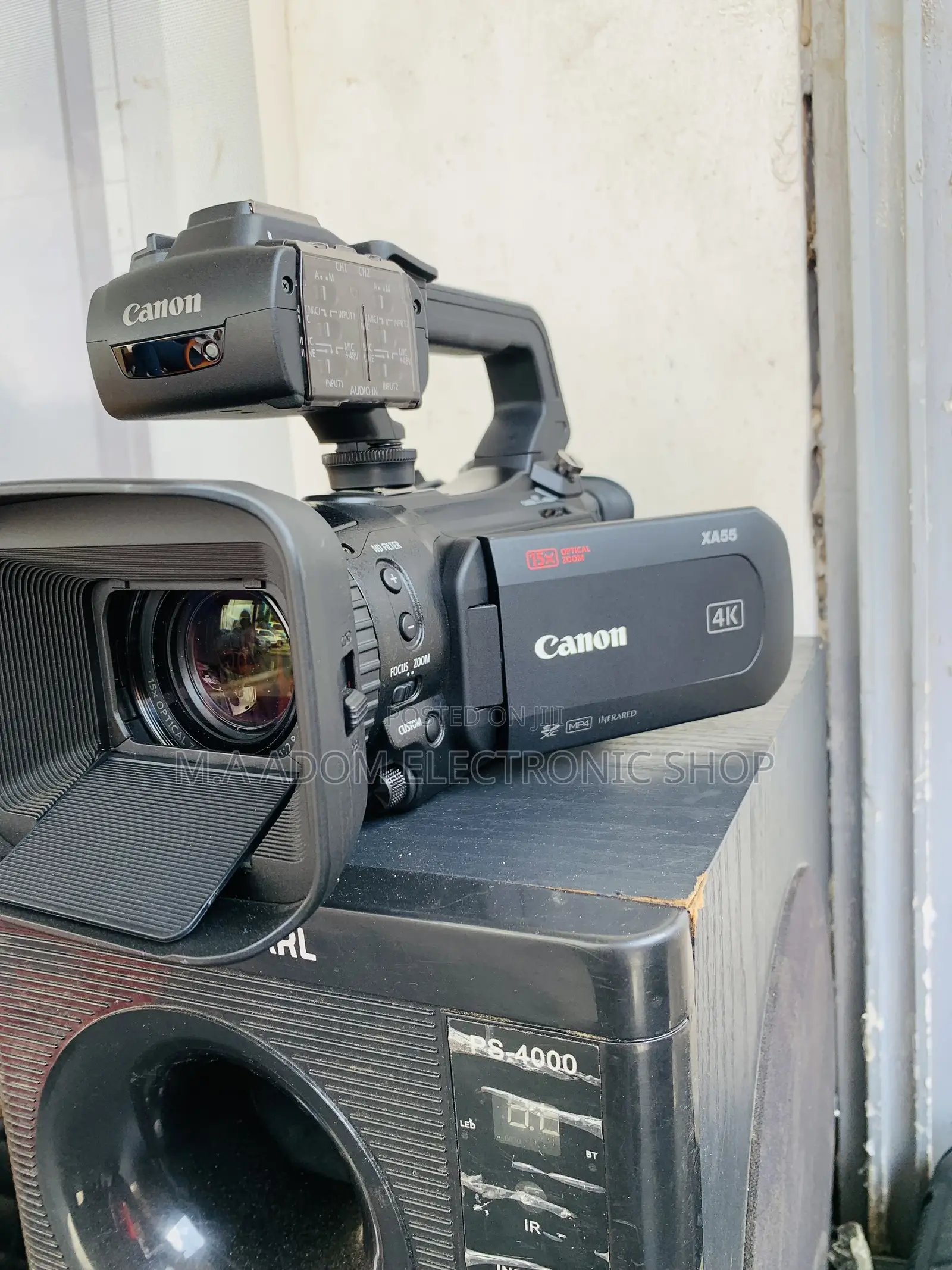 Take All Your Videos With This Canon Xa55 Uhd Camera