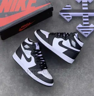 Air Jordan Retro 1 Black/White