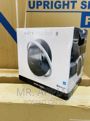Quality Harman Kardon Onyx 8 Bluetooth Speaker(Black).