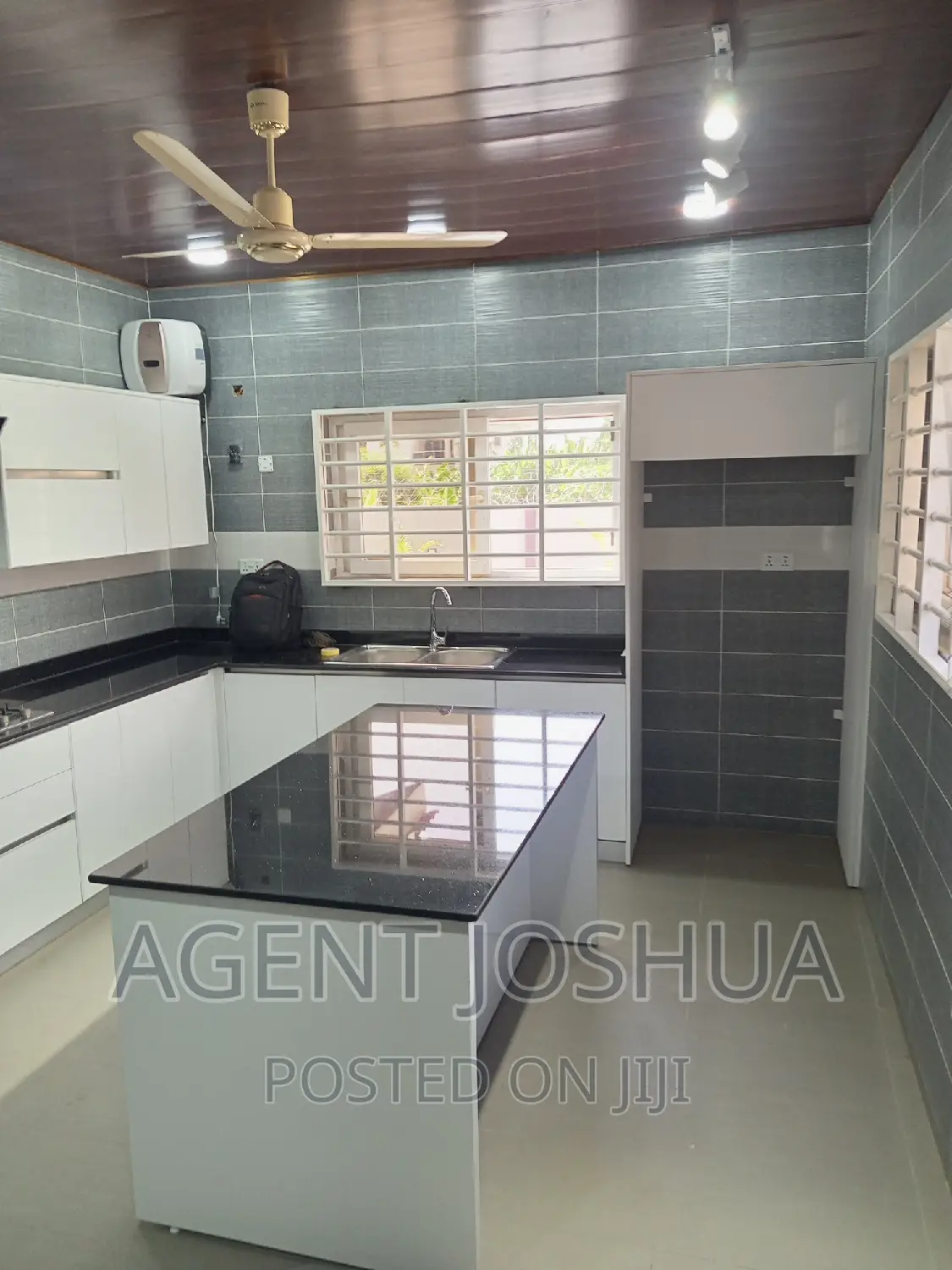 3bdrm House in Manet Viile Estate, Spintex for rent