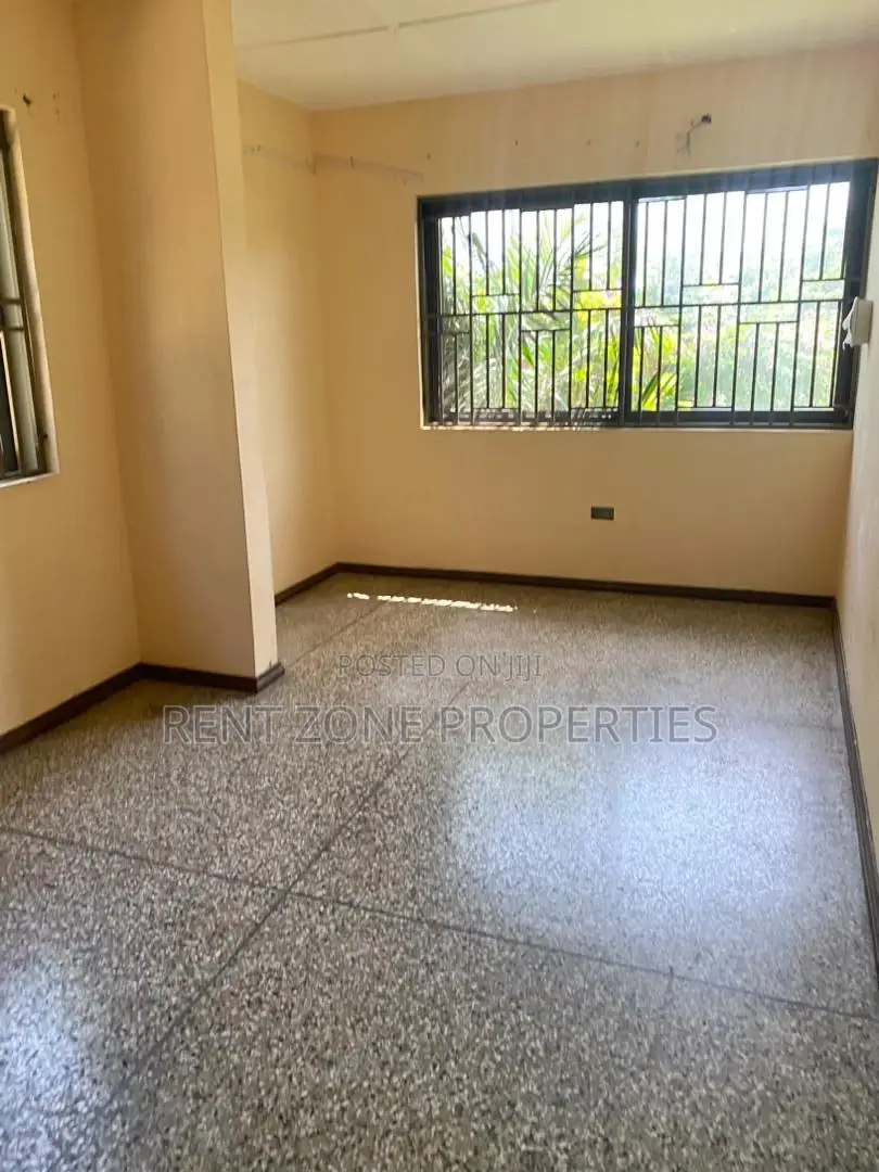 4bdrm Maisonette in Achimota for rent