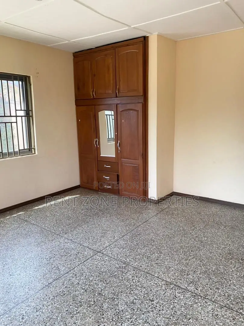 4bdrm Maisonette in Achimota for rent