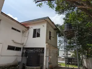 5bdrm House in North Ridge for sale