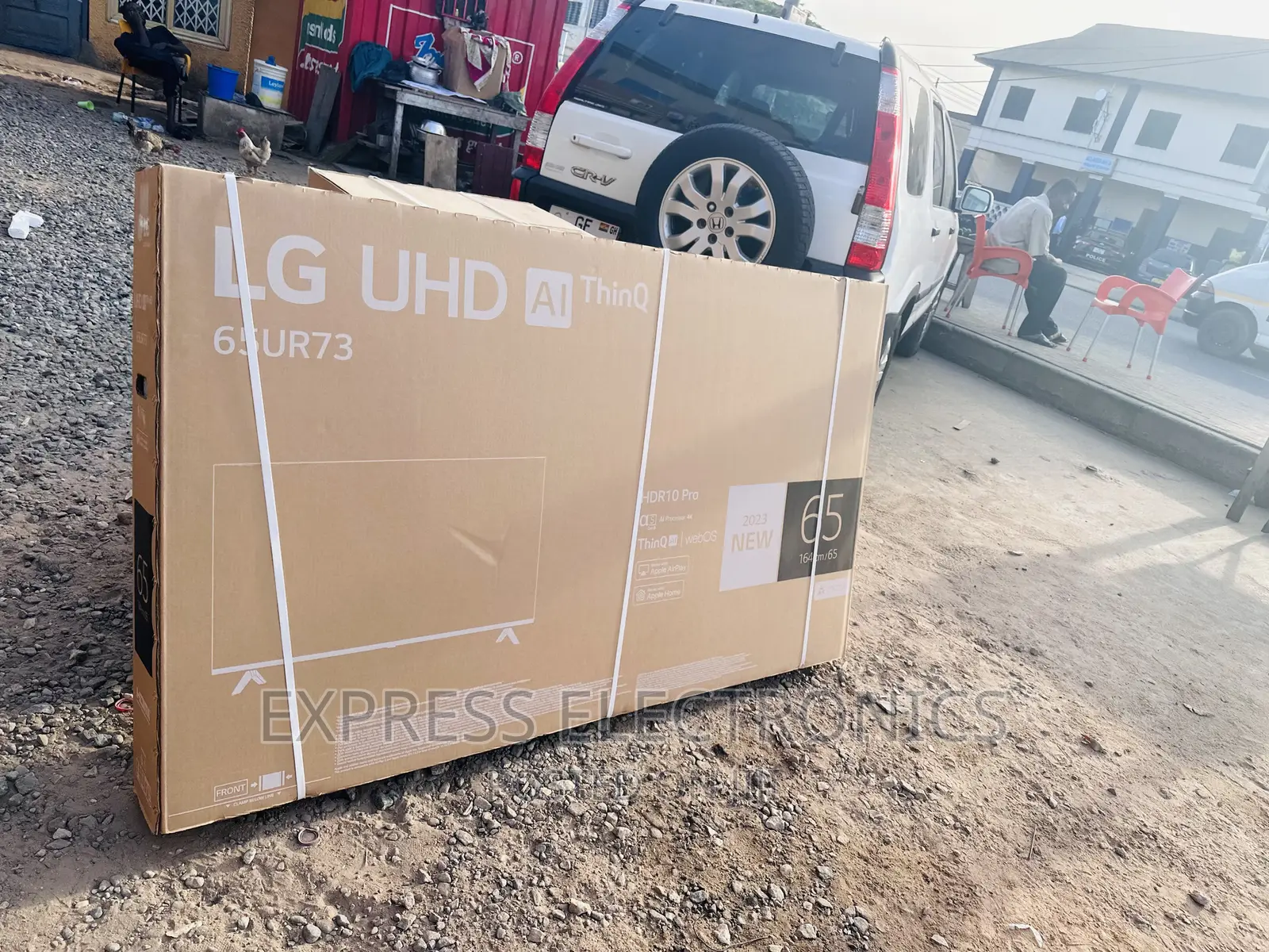 Perfectly Frame UHD Smart 65”Ur730 Lg Tv 