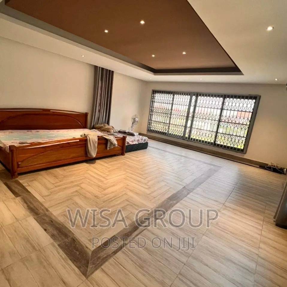 6bdrm Mansion in Wisa Groups, Accra Metropolitan for sale