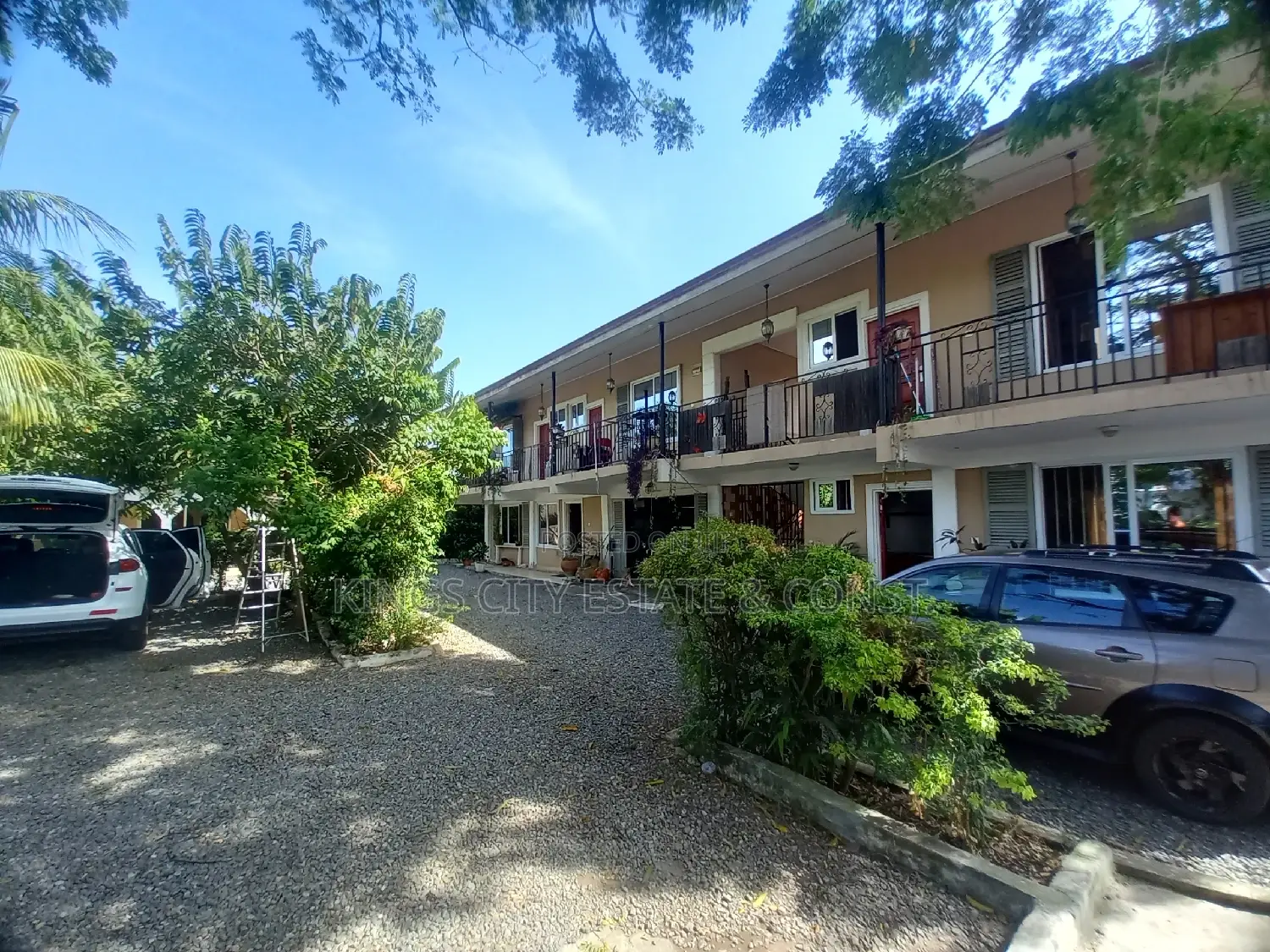 Furnished 1bdrm Apartment in Cells-Bridge, Labone for rent