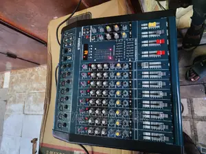 Yamaha 6 Channel Powered Mixer