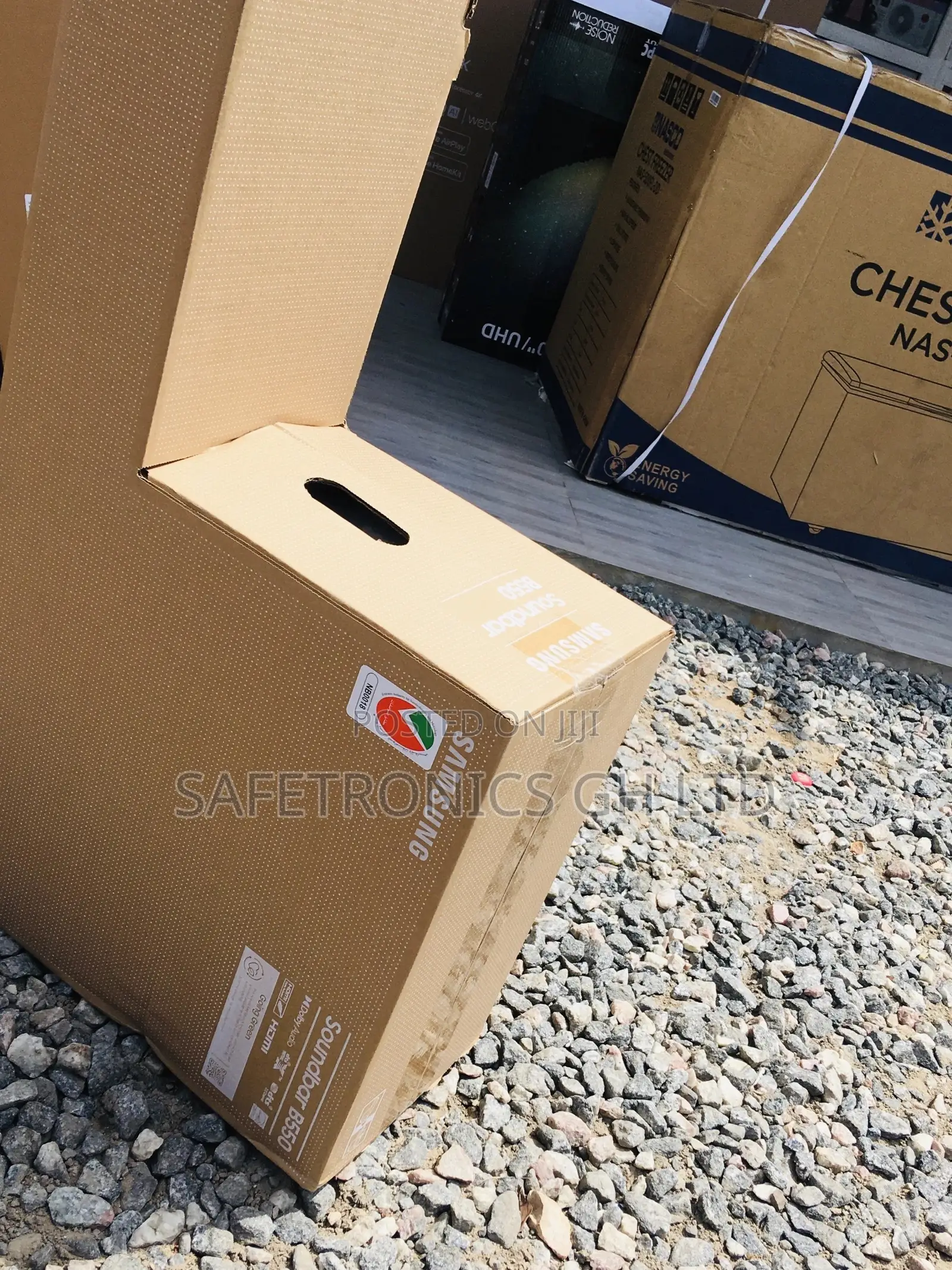  Samsung Black Bluetooth Wireless HW-B550 Soundbar
