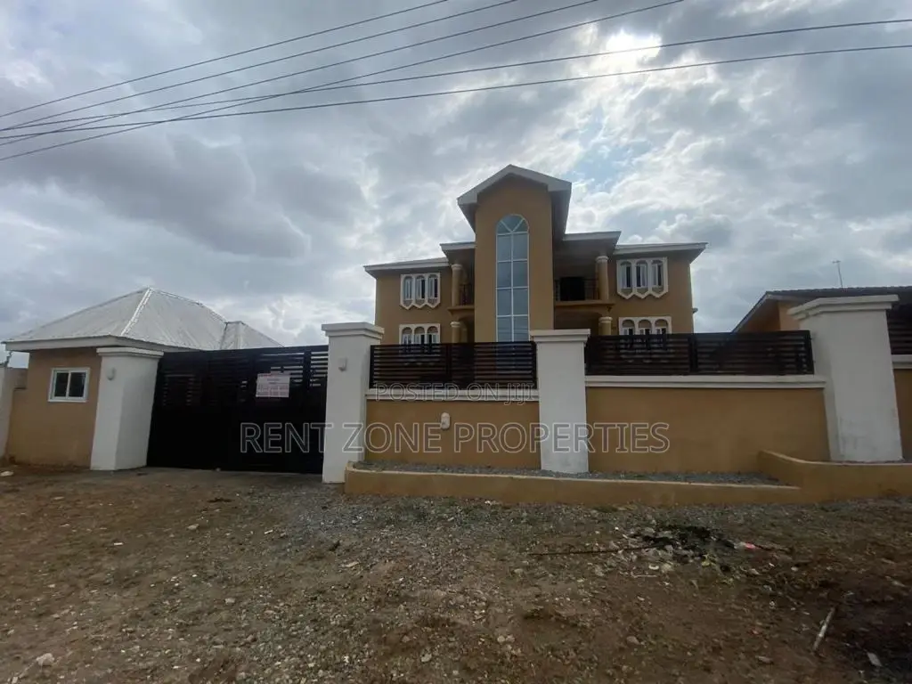 3bdrm Apartment in Ofankor for rent