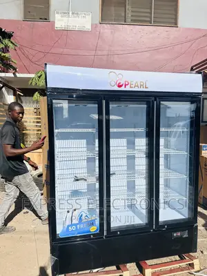 Triplae Chill Showcase Pearl Display Fridge PVC-150