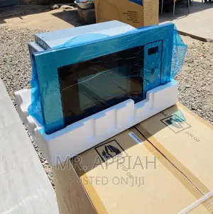 Super Durable Midea AM717BS7 Electric Built-in Microwave.