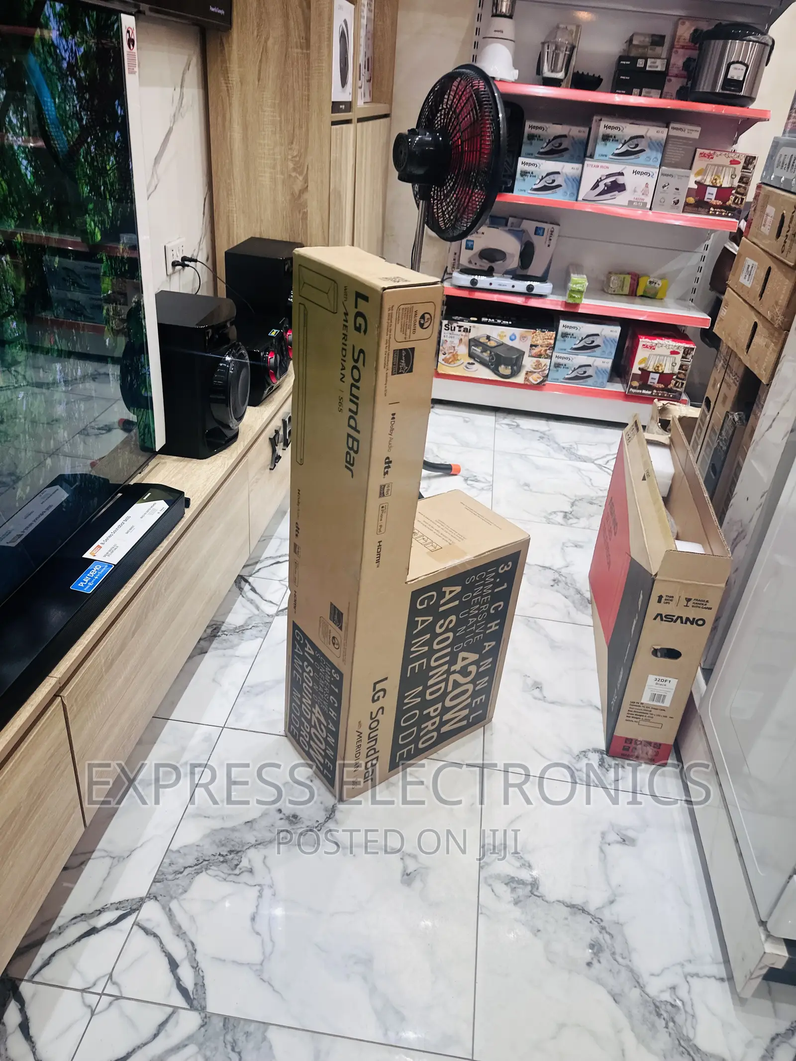Bassboom Lg Sleek Black S65Q Soundbar With Woofer