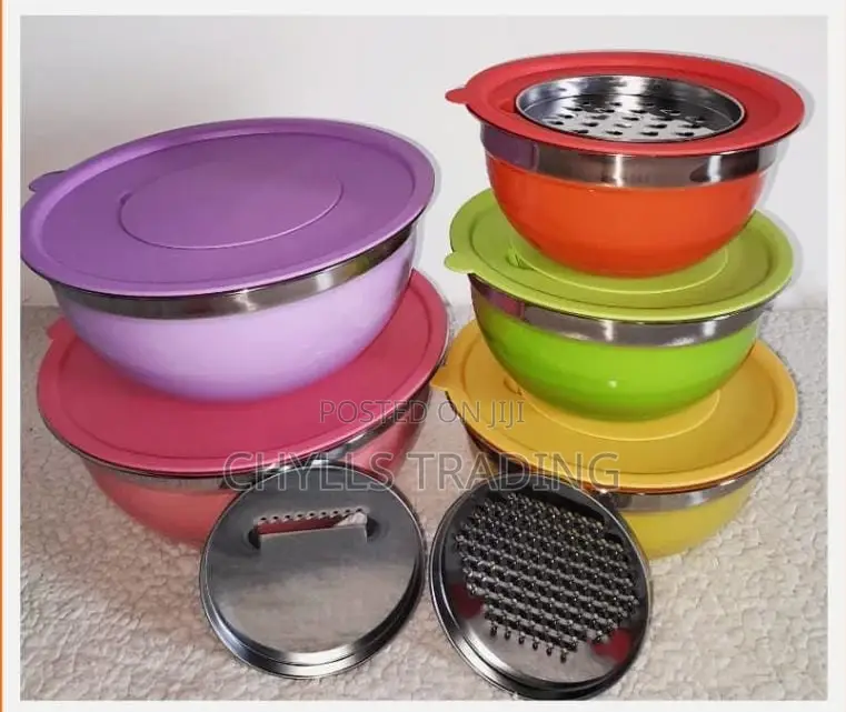 Salad Bowls With Planers