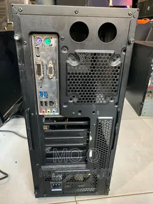 Desktop Computer Asus 16GB Intel Core I7 SSD 256GB