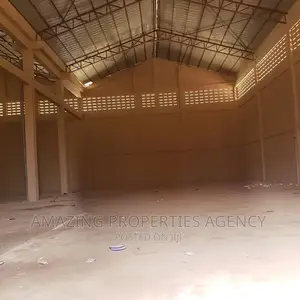 1000sqm Warehouse for Rent at Spintex