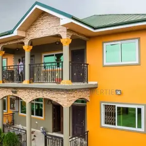 10bdrm Apartment in Skm Property, Adenta for sale