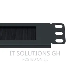 1U Brush Cable Manager