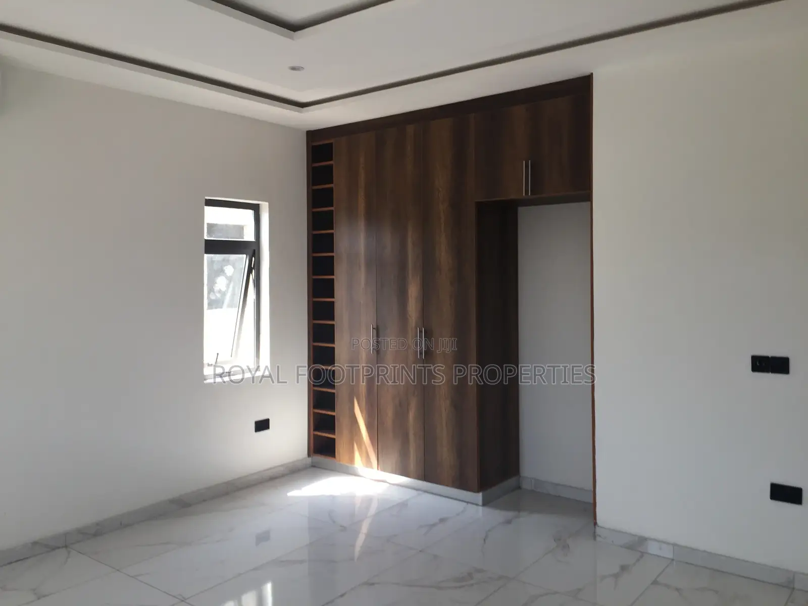 5bdrm House in Royal Footprints, East Legon for sale