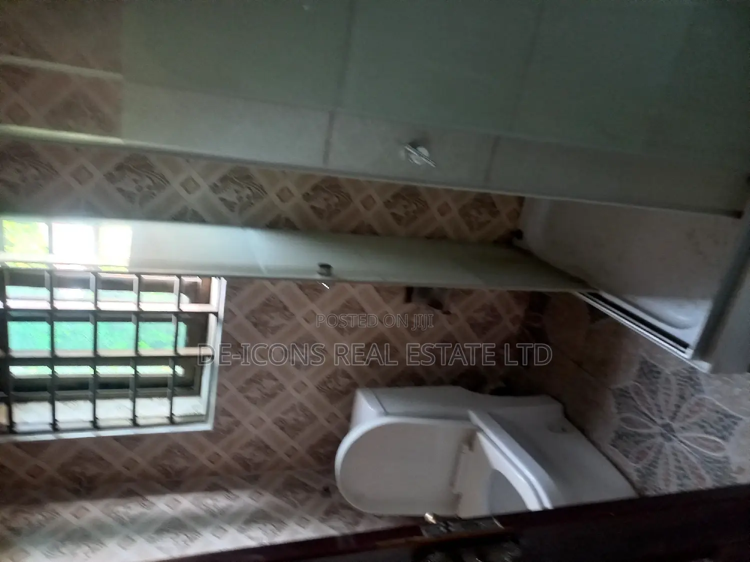 2bdrm Duplex in De-Icons Real Estate, Awutu Senya East Municipal