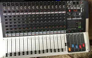 Yamaha KV16 Powered Mixer