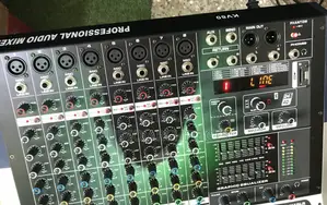 Yamaha KV8 Powered Mixer
