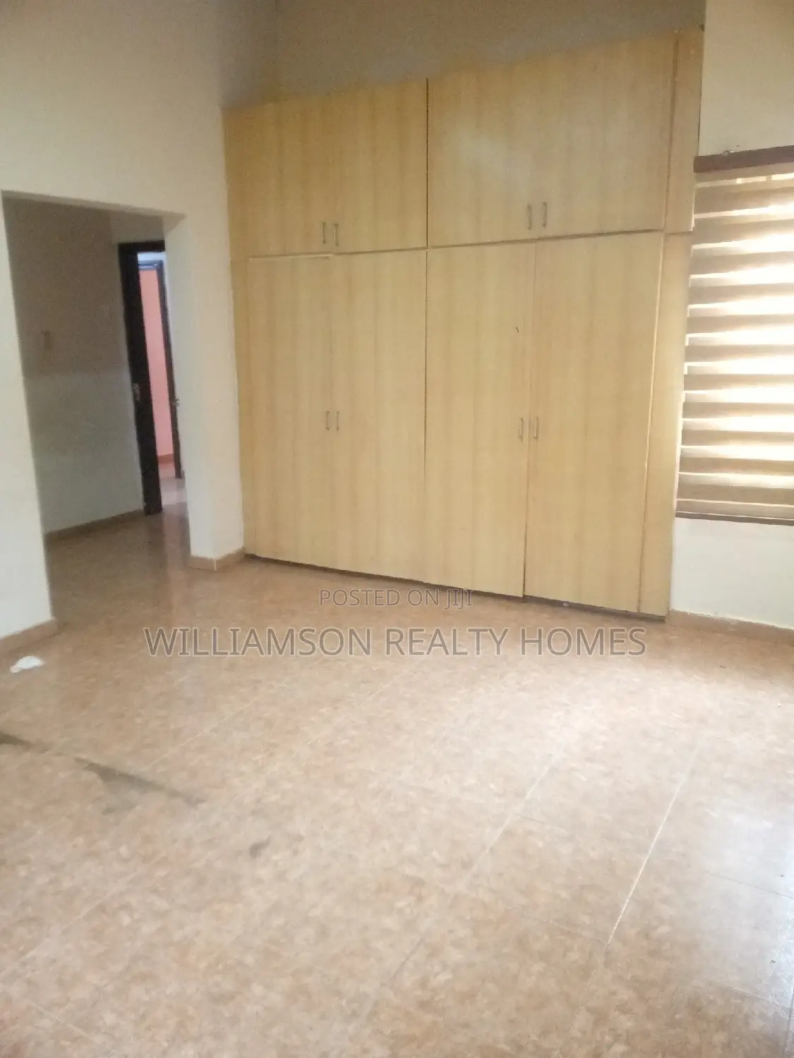 3bdrm House in Community 19 Estate,, Spintex for rent