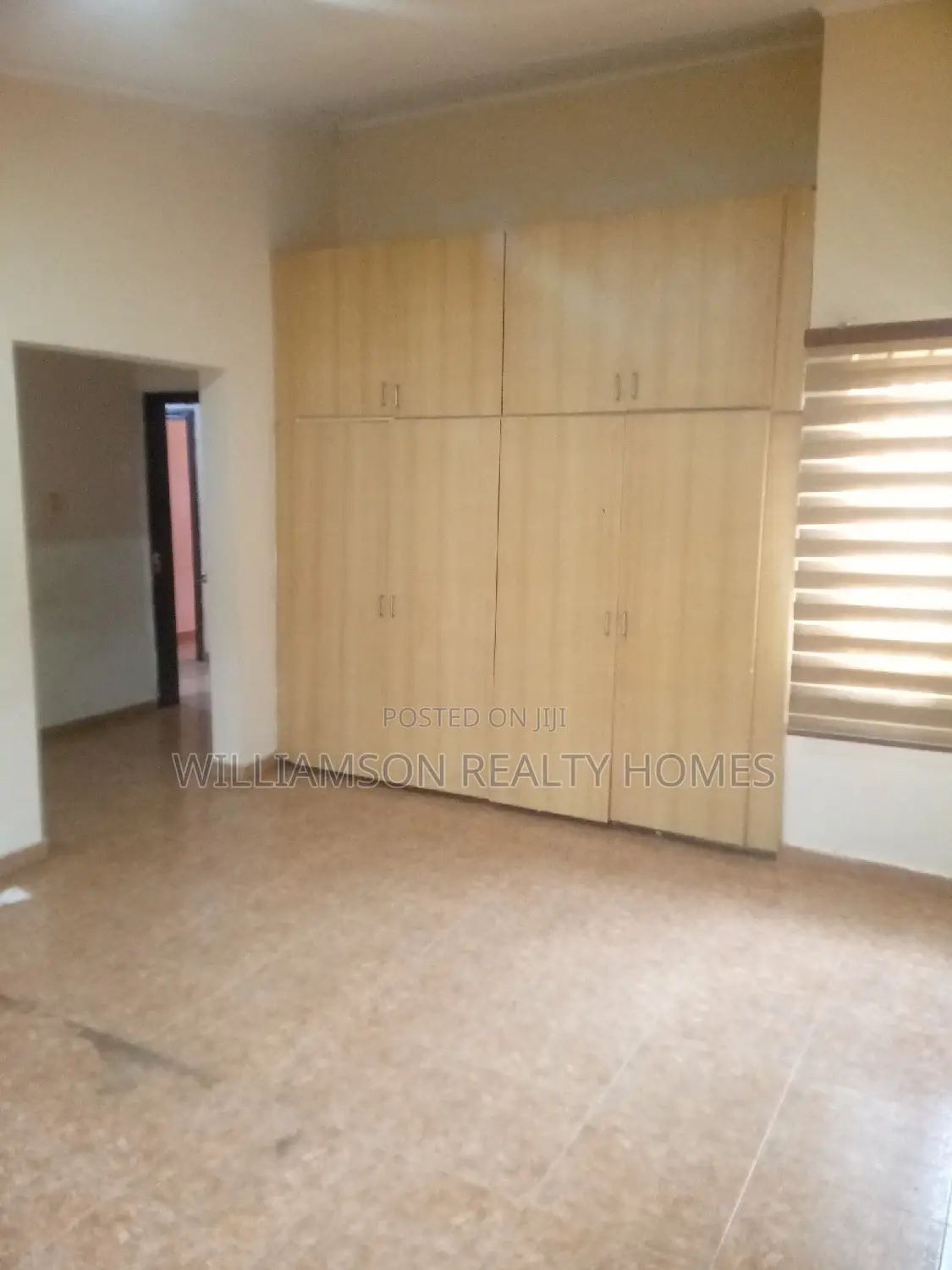 3bdrm House in Community 19 Estate,, Spintex for rent