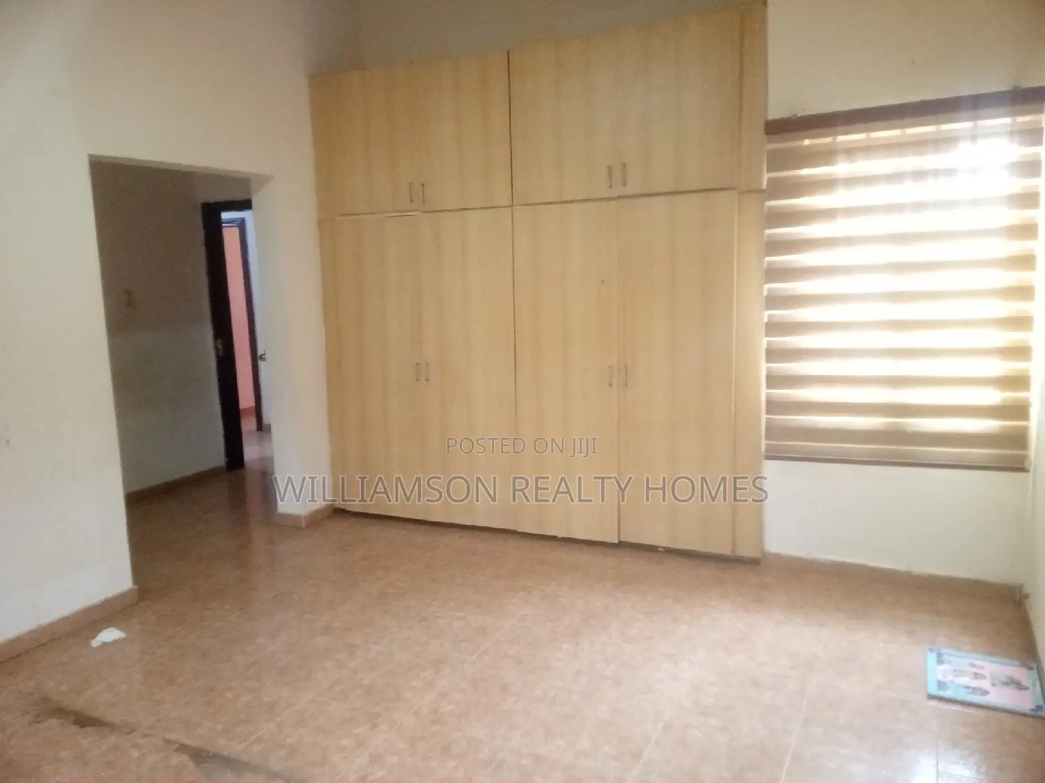 3bdrm House in Community 19 Estate,, Spintex for rent