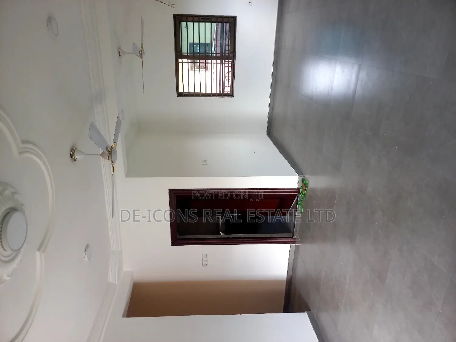 2bdrm Duplex in De-Icons Real Estate, Awutu Senya East Municipal
