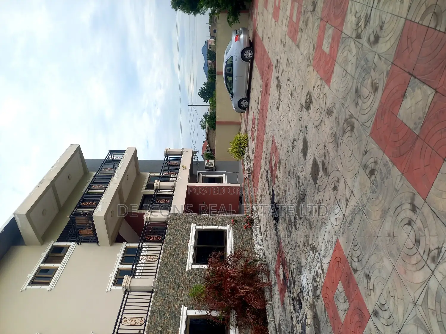 2bdrm Duplex in De-Icons Real Estate, Awutu Senya East Municipal