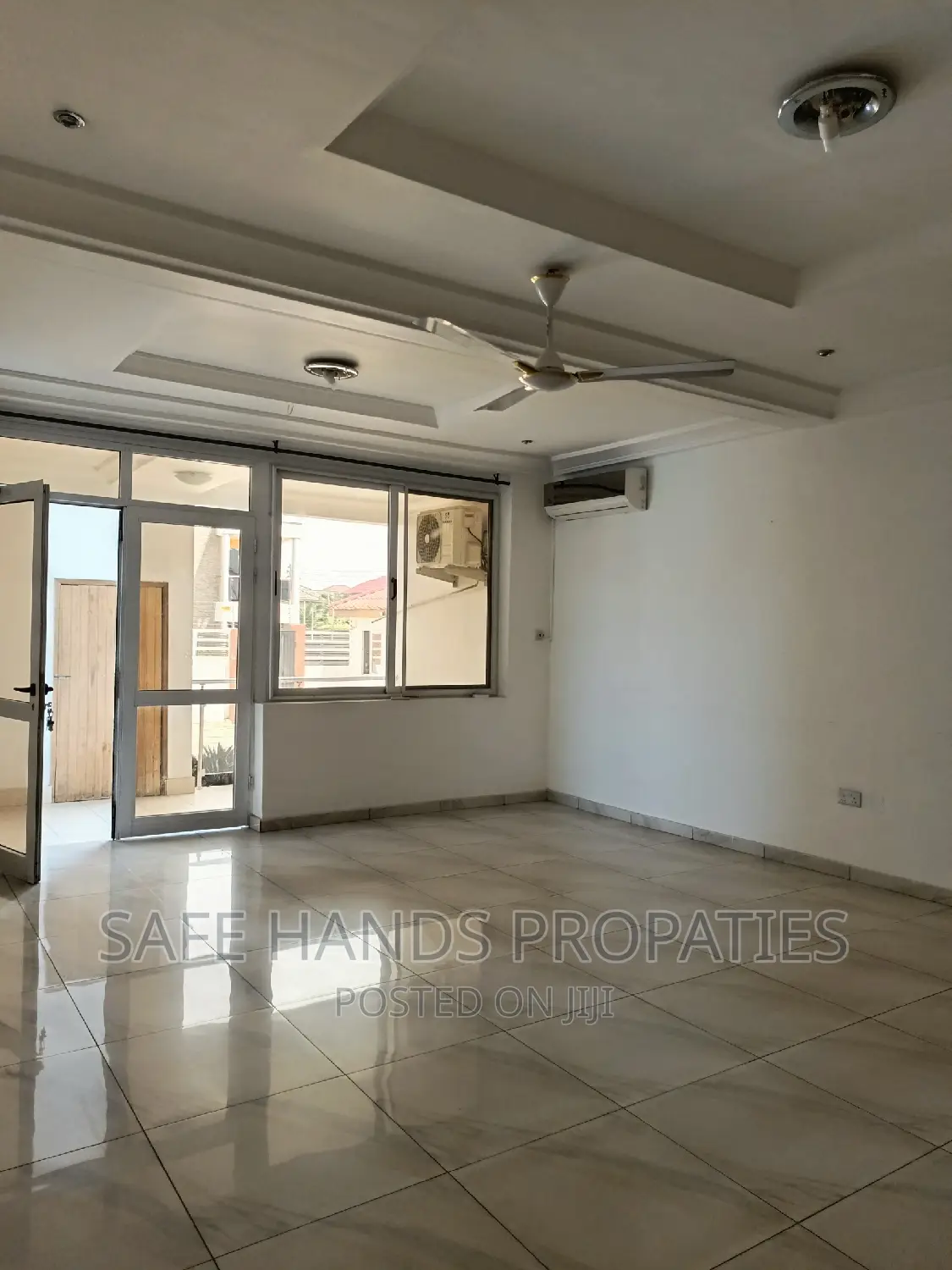 2bdrm Apartment in Adjiriganor for rent