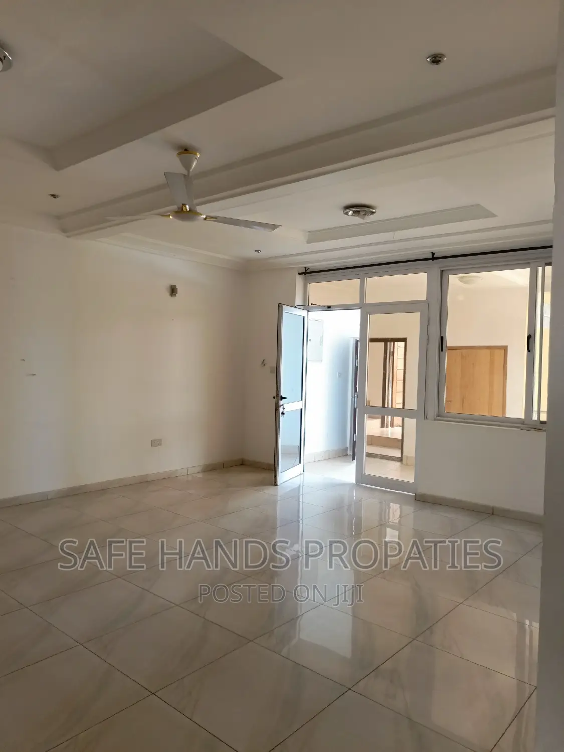 2bdrm Apartment in Adjiriganor for rent