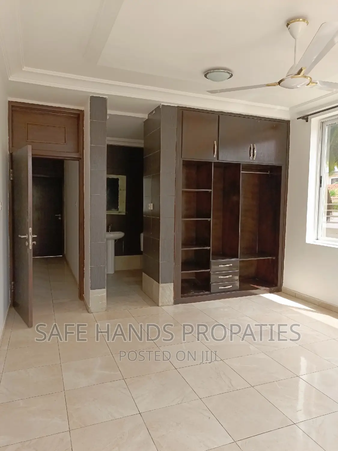 2bdrm Apartment in Adjiriganor for rent