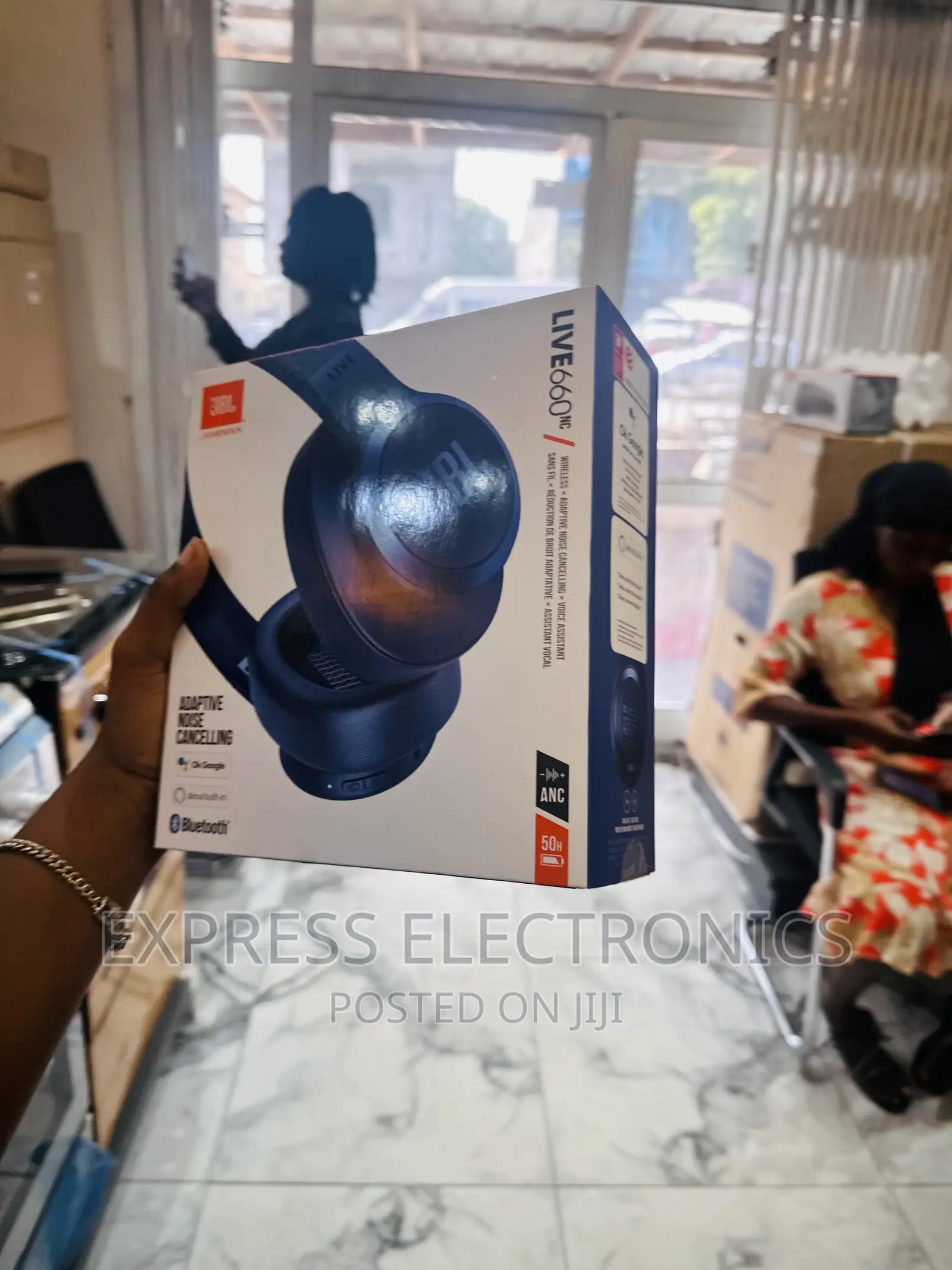 Better Deal JBL Headphones Live 660