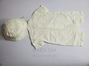 George Baby Line Jumper With a Summer Hat