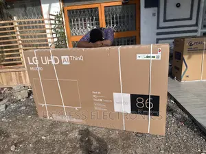 Premium Design Slim UHD Smart LG 86”UQ90