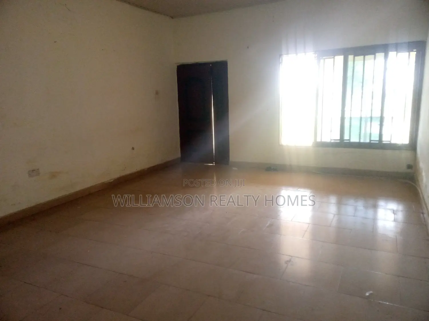 3bdrm Apartment in Hfc Estate Area, Spintex for rent