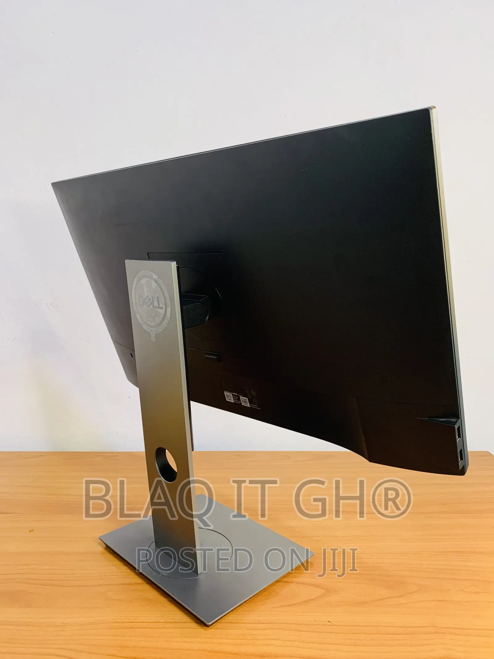 Dell 24” Inches 1080p Ips Edgeless Monitor