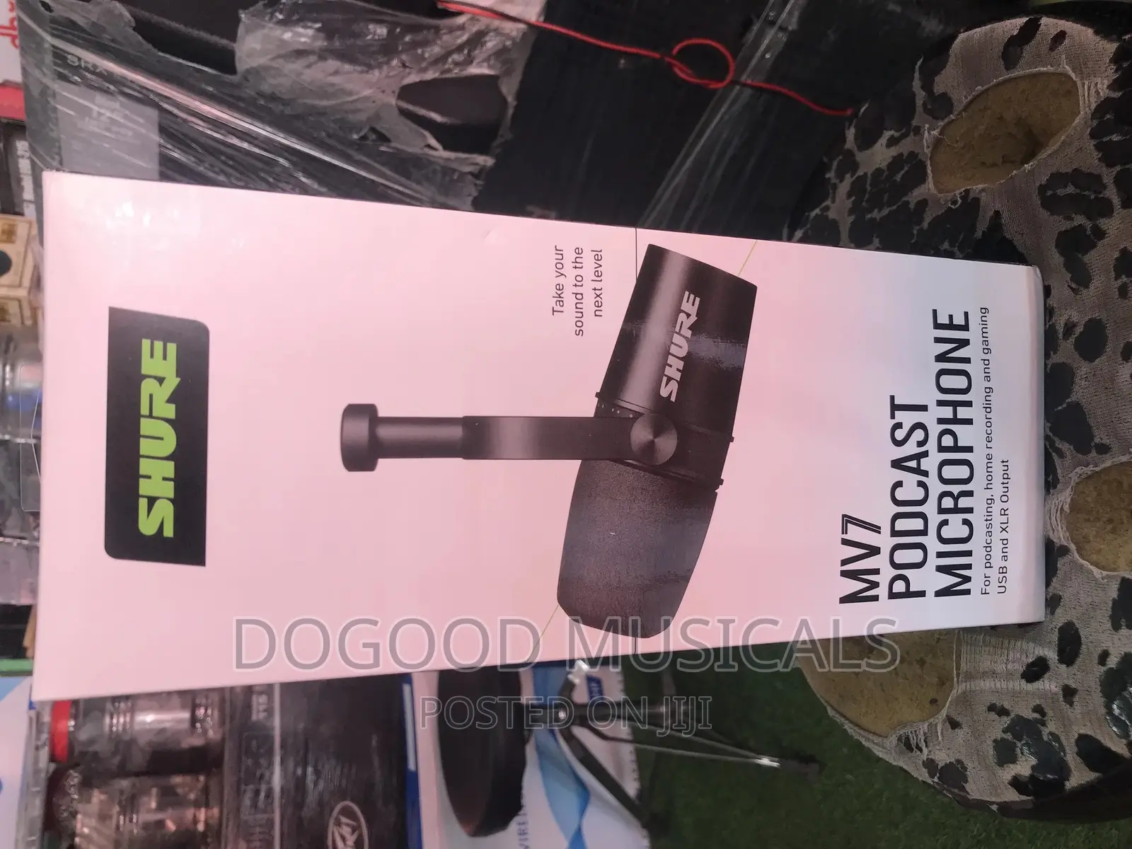 Shure Mv7 Postcard Microphone